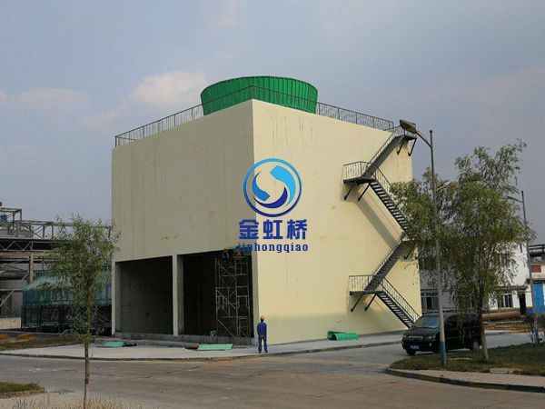 運行在三門(mén)峽義翔鋁業(yè)的WGPS-3000型無(wú)填料混凝土框架冷卻塔