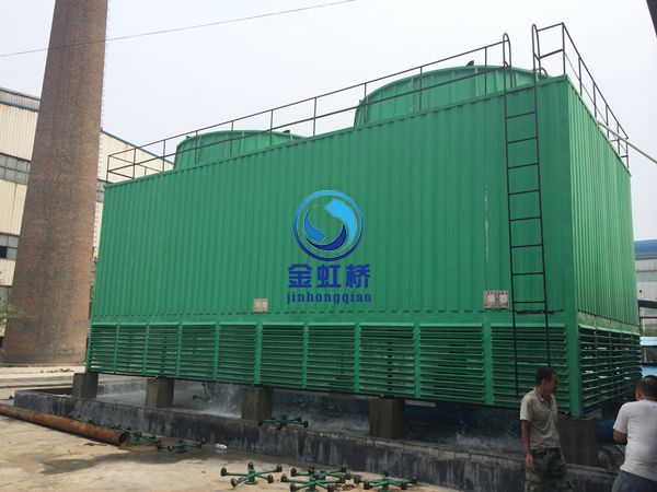 運行在焦作萬(wàn)方鋁業(yè)的WGPL-400X2型無(wú)填料玻璃鋼冷卻塔